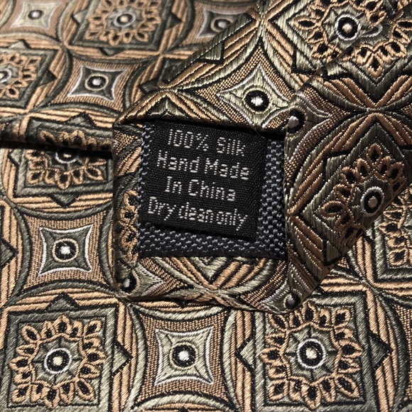 Pronto Uomo Couture 100% Silk Tie, EUC - Picture 7 of 7